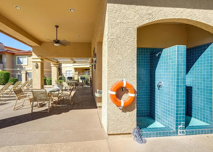Hébergement de vacances Deck & Amenities: Escape By Hiking Phoenix