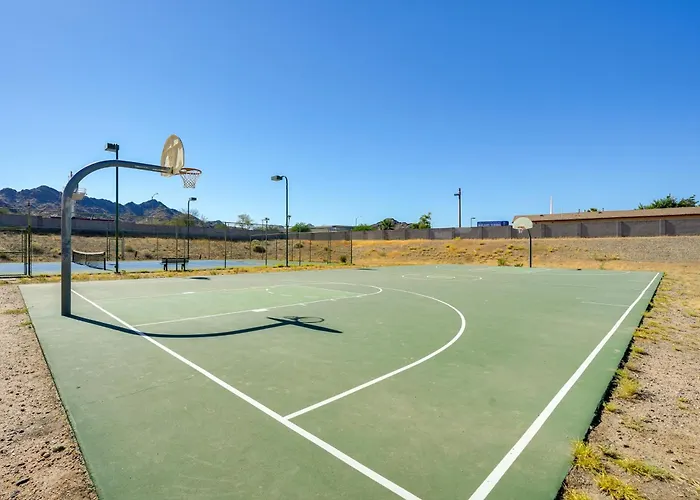 Dom wakacyjny Deck & Amenities: Escape By Hiking